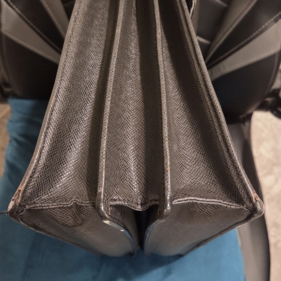 Louis Vuitton Taiga Serviette Tobol Briefcase Black Leather - Picture 8 of 16